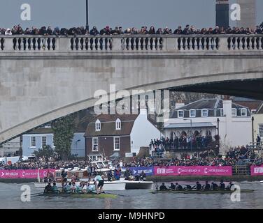 Der Krebs reasearch Boat Race 2018 Stockfoto