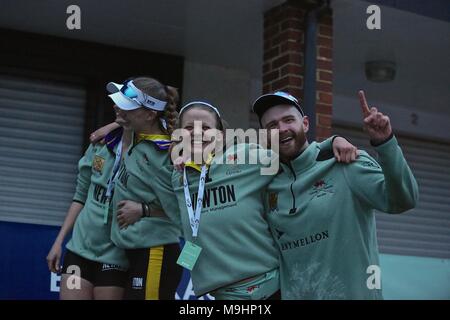 Der Krebs reasearch Boat Race 2018 Stockfoto