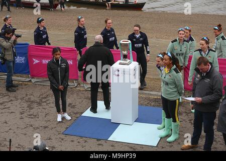 Der Krebs reasearch Boat Race 2018 Stockfoto