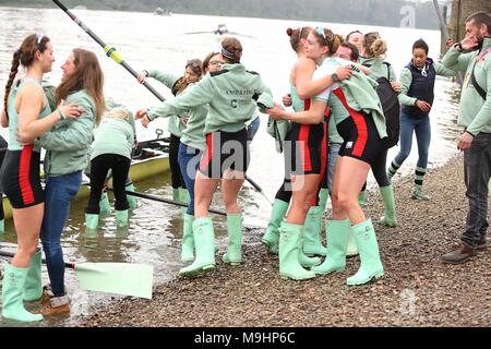 Der Krebs reasearch Boat Race 2018 Stockfoto