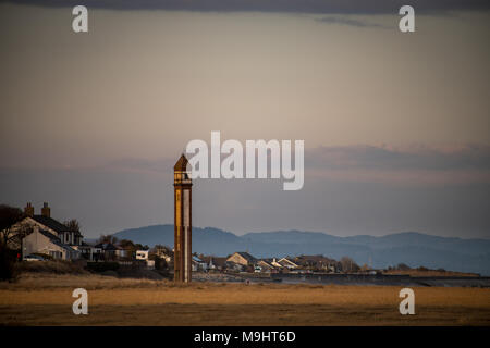 Rampside Leuchtturm, - auch als "die Nadel", ist die letzte verbleibende führende Licht Navigation Leuchtfeuer an Rampside in der Nähe von Barrow-in-Furness, Cumbria bekannt, Stockfoto