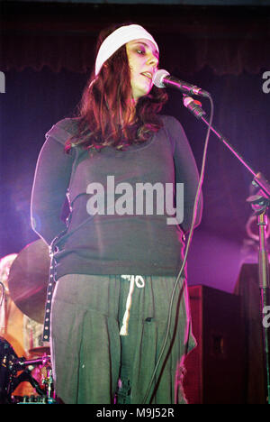 Angelblood (Band) durchführen bei All Tomorrows Parties April 2004 Pontins Camber Sands, Roggen, West Sussex, England, Vereinigtes Königreich. Stockfoto