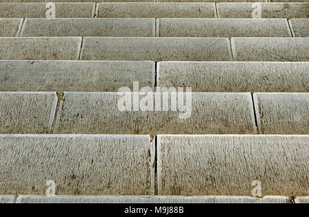 Treppe in Jingshan Park nördlich der Verbotenen Stadt in Peking, China, von oben gesehen Stockfoto