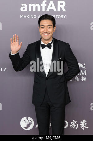 Hong Kong, Hong Kong SAR, China. 26 Mär, 2018. HONG KONG, Hong Kong SAR, China: 26. März 2018. Roter Teppich bei der AmfAR Fundraising Gala Hong Kong. Siwon Choi Credit: Jayne Russell/ZUMA Draht/Alamy leben Nachrichten Stockfoto