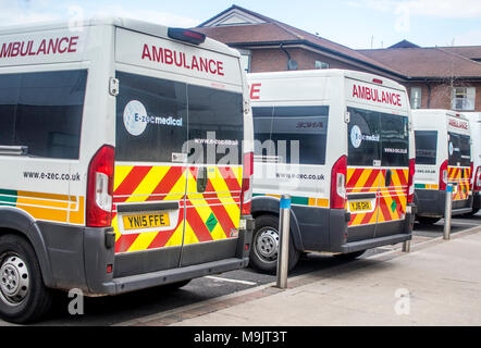 Krankenwagen an der Königlichen Stoke Krankenhaus Stockfoto