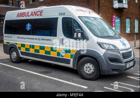 Krankenwagen an der Königlichen Stoke Krankenhaus Stockfoto