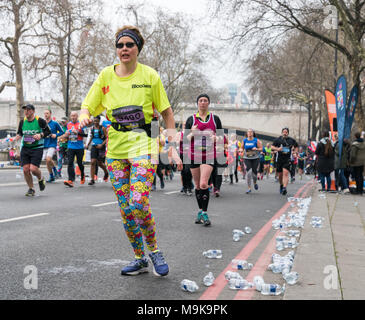 25. März 2018 - London, England. Neue, geschlossene Road, Central London Halbmarathon in der Stadt und alle Sehenswürdigkeiten der Hauptstadt. Stockfoto