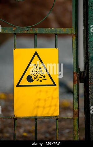 Warnschild ich mir schießen Stockfoto