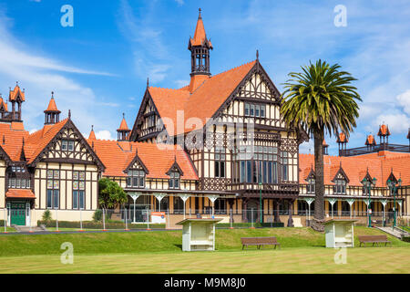 Neuseeland rotorua Neuseeland Rotorua Museum im Tudor Stil Government Gardens Rotorua Stadt North Island, Neuseeland Stockfoto