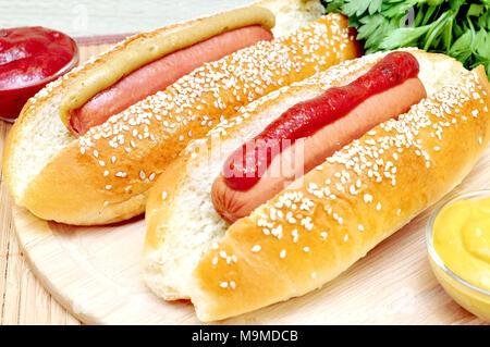 zwei klassische Hot-dog Stockfoto