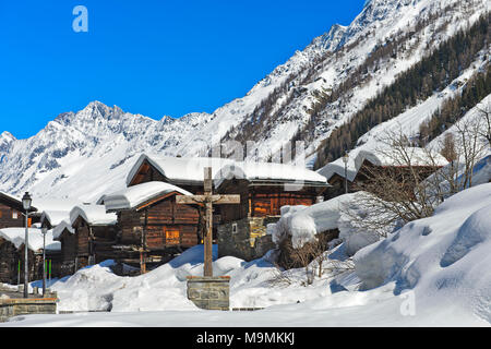 Verschneiten Walliser Stauseen, Blatten, Lötschental, Wallis, Schweiz Stockfoto