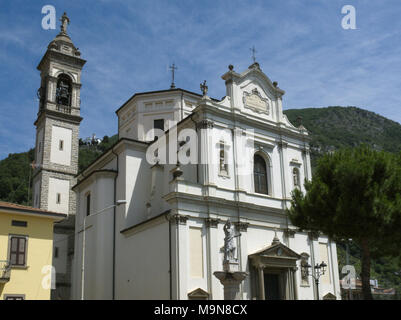 Die Kirche San Giovanni Battista in Predore, Iseo See, Italien Stockfoto