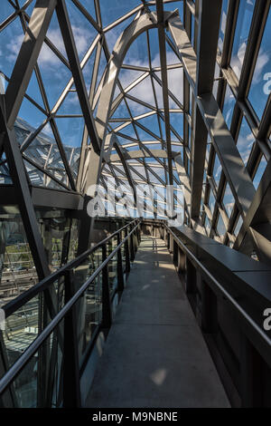 Innenansicht von Musée des Confluences, ein Science Center und das Museum für Anthropologie, Lyon, Frankreich Stockfoto