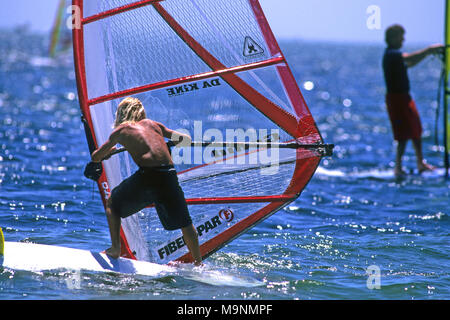 Windsurfen aus West Dennins Strand auf Cape Cod, USA Stockfoto