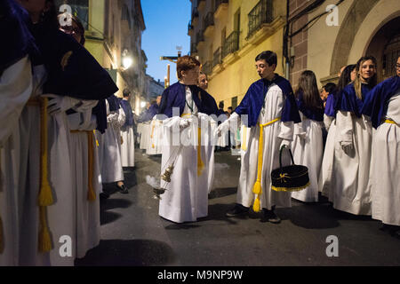 Die königliche und Herzlichsten Bußweg der Bruderschaft und die Palmen der Brüderlichkeit, der Christus der Gute Tod, Unsere Liebe Frau der Hoffnung und St. Johannes der Täufer in Cáceres Stockfoto