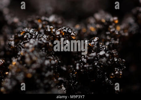 Alberta Ölsand, die im Sand unter die Erde ￢ ﾀﾙs Oberfläche eingeschlossen ist. Stockfoto