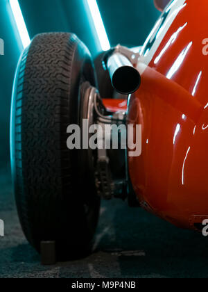 Rückansicht eines Ferrari 500 Grand Prix einsitzigen Rennwagen von 1952, Ferrari ist eine italienische Sportwagenhersteller in Italien, gegründet 1947. Stockfoto