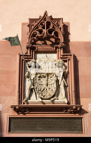 Stadt Wappen, Relief auf der Fassade von Romer, Rathaus, Römerberg, Frankfurt am Main, Hessen, Deutschland Stockfoto