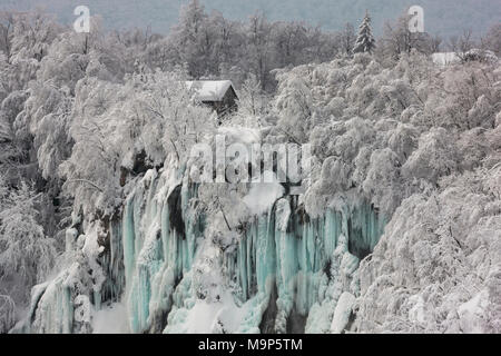 Gefrorenen Wasserfall, Nationalpark Plitvicer Seen Plitvicer Seen, Kroatien Stockfoto