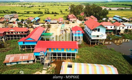 Drone Luftaufnahme von traditionelles Dorf in Siem-Reap, Kambodscha Stockfoto