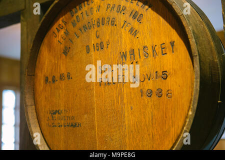 23 Februar 2018, USA, Lynchburg: Whiskey Barrel im Besucherzentrum von die Jack Daniel's Destillerie. Foto: Repro: Kyle Dean Reinford/Jack Daniel's/dpa/dpa Stockfoto