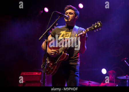 Brighton, UK. 27 Mär, 2018. Niall Horan Durchführen am Brighton Centre ab 27. März 2018, Brighton. England. Credit: Jason Richardson/Alamy leben Nachrichten Stockfoto