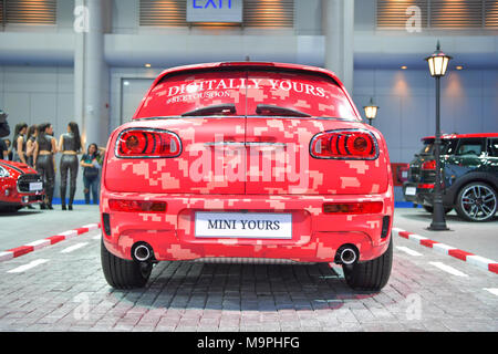 Bangkok, Thailand. 27 Mär, 2018. MINI Cooper Auto (MINI Ihr Angepasste) auf der Bangkok International Motor Show 2018 am 27. März 2018 in Bangkok, Thailand. Credit: chatchai Somwat/Alamy leben Nachrichten Stockfoto