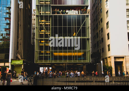 São Paulo, Brasilien, September 2017. Vorderseite des Hauses des IMS an der Avenida Paulista. Stockfoto