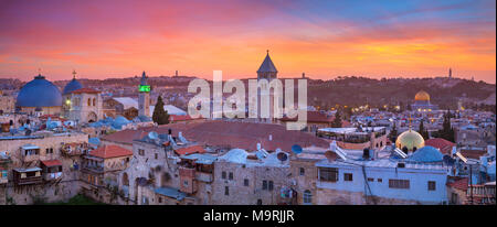 Jerusalem. Panoramablick auf das Stadtbild Bild der Altstadt von Jerusalem, Israel bei Sonnenaufgang. Stockfoto