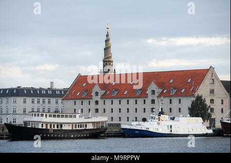 Barock Vor Frelsers Kirke (Kirche des Erlösers) mit Helix spire und externe Wendeltreppe in Christianshavn in Kopenhagen, Dänemark. August 21. Stockfoto