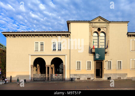 Mailand, Lombardei/Italien - 2011/12/04: Mailand Altstadt - Nationalmuseum der Wissenschaft und Technologie Leonardo da Vinci in der Via San Vittore Stockfoto