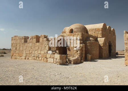 Das Äußere des Qusayr Amra (Qasr Amra) in der östlichen Wüste von Jordanien. Berühmt für seine Fresken, es ist ein UNESCO Weltkulturerbe. Stockfoto