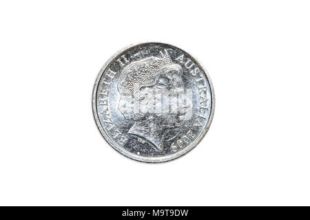 Australische Münze von 5 Dollar Cent von Australien, AUD die Währung, in der Nähe des Kopfes Seite von Königin Elizabeth II. Auf weissem studio Hintergrund isoliert. Stockfoto