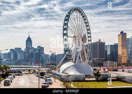 Die Hong Kong Riesenrad, Victoria Harbour und Hong Kong Island. Stockfoto