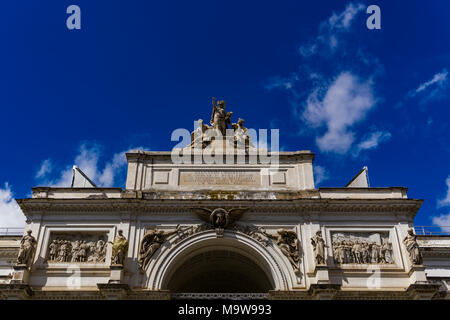 Rom, Italien: Palazzo delle Esposizioni Detail der Fassade. Externe Tag anzuzeigen, der Ausstellung und der Künste Veranstaltungsort an der Via Nazionale Fassade. Stockfoto