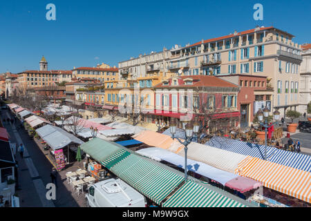 Blumenmarkt, Cours Saleya, Altstadt von Nizza, Frankreich Stockfoto