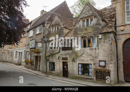 BRADFORD-on-Avon, Großbritannien - 12.Juni 2013: Altes Haus der Brücke victorianTea Zimmer und Restaurant Stockfoto