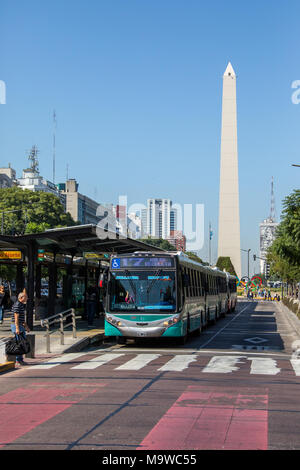 Metrobus, Bus Rapid Transit, Buenos Aires, Argentinien Stockfoto