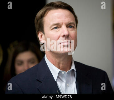 John Edwards dargestellt in den Vereinigten Stahlarbeitern von Amerika Lokale 4856 in Henderson, Nevada, 16. Januar 2008. © kabik / MediaPunch Stockfoto