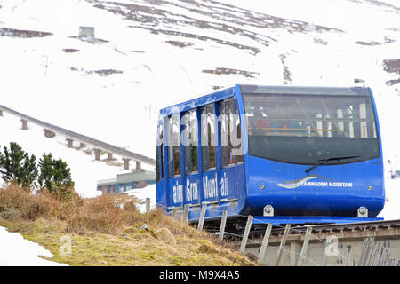 Aviemore, Schottland, Vereinigtes Königreich, 28, März, 2018. Die standseilbahn an Cairngorm Mountain Ski Center wie die Osterferien beginnen, © Ken Jack/Alamy leben Nachrichten Stockfoto