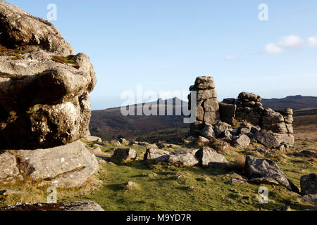 Haytor Felsen von Hound Tor, Dartmoor, Devon, England, UK gesehen Stockfoto