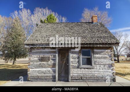 Alten Wilden Westen Log Cabin in Mormon Pioneer Heritage Park in der Nähe der Stadt Panguitch, Utah im Südwesten der USA Stockfoto