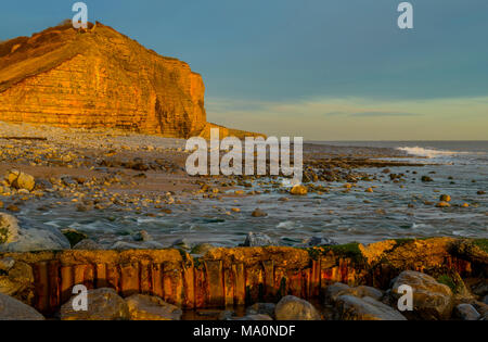 Llantwit Major Strand und Küste auf einem März Abend Stockfoto