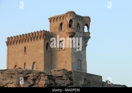 Das Schloss von Santa Catalina ist in der Stadt Tarifa, in der Provinz Cadiz, an den Küsten des südlichen Spanien Stockfoto