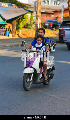 Motorradfahrer in Thailand Stockfoto