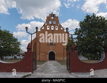 Kirche Iglesia de Santiago Apostol in Dzan, Yucatan, Mexiko Stockfoto