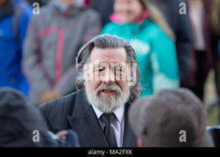 Liverpool Comedian Ricky Tomlinson fotografiert im Jahr 2018 bei der Beerdigung von Ken Dodd in Liverpool. Stockfoto