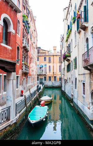 Venedig ist die Hauptstadt der Region Venetien in Italien, der Name leitet sich von dem antiken 