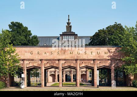 Der Eingang zum Museum für Angewandte Kunst, GRASSI Museum, Leipzig, Deutschland Stockfoto