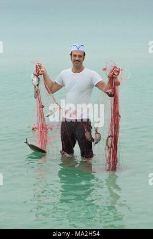 Der Küchenchef Giovanni Re vom Restaurant Bacino Grande in Porto Cesareo, Italien Stockfoto